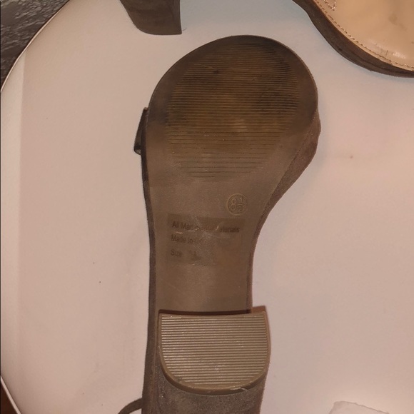 Taupe Chunky Heel - Picture 2 of 4